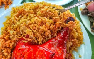 Cơm rang Tám Bính - 404 Bạch Mai và 79 Bùi Ngọc Dương
